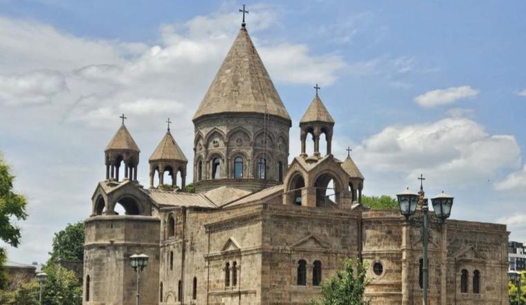 Մայր Աթոռը խստորեն դատապարտում է Հովհաննավանքի տարածքում անհարիր միջոցառումների, այս պարագայում՝ խնջույքի անցկացումը