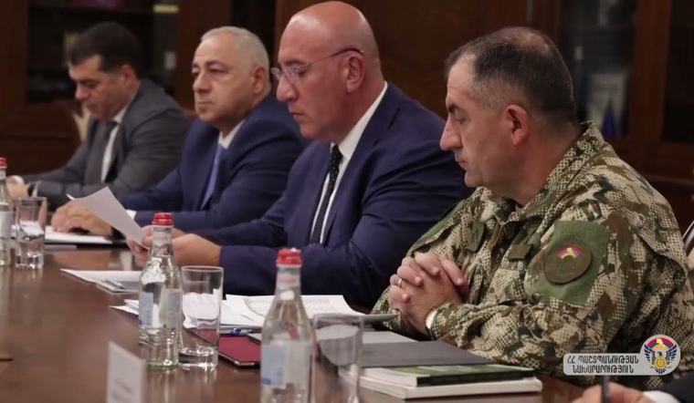 ՊՆ-ում տեղի է ունեցել ԶՈւ-ում ինքնասպանությունների թեմայով միջգերատեսչական խմբի առաջին նիստը (տեսանյութ)