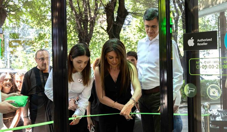 Գյումրու Սայաթ - Նովա 7 հասցեում վերաբացվեց Ucom-ի վաճառքի և սպասարկման կենտրոնը
