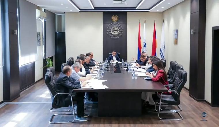 ՀԷՑ-ում քննարկվել է ներդրումային ծրագրերի ընթացքը